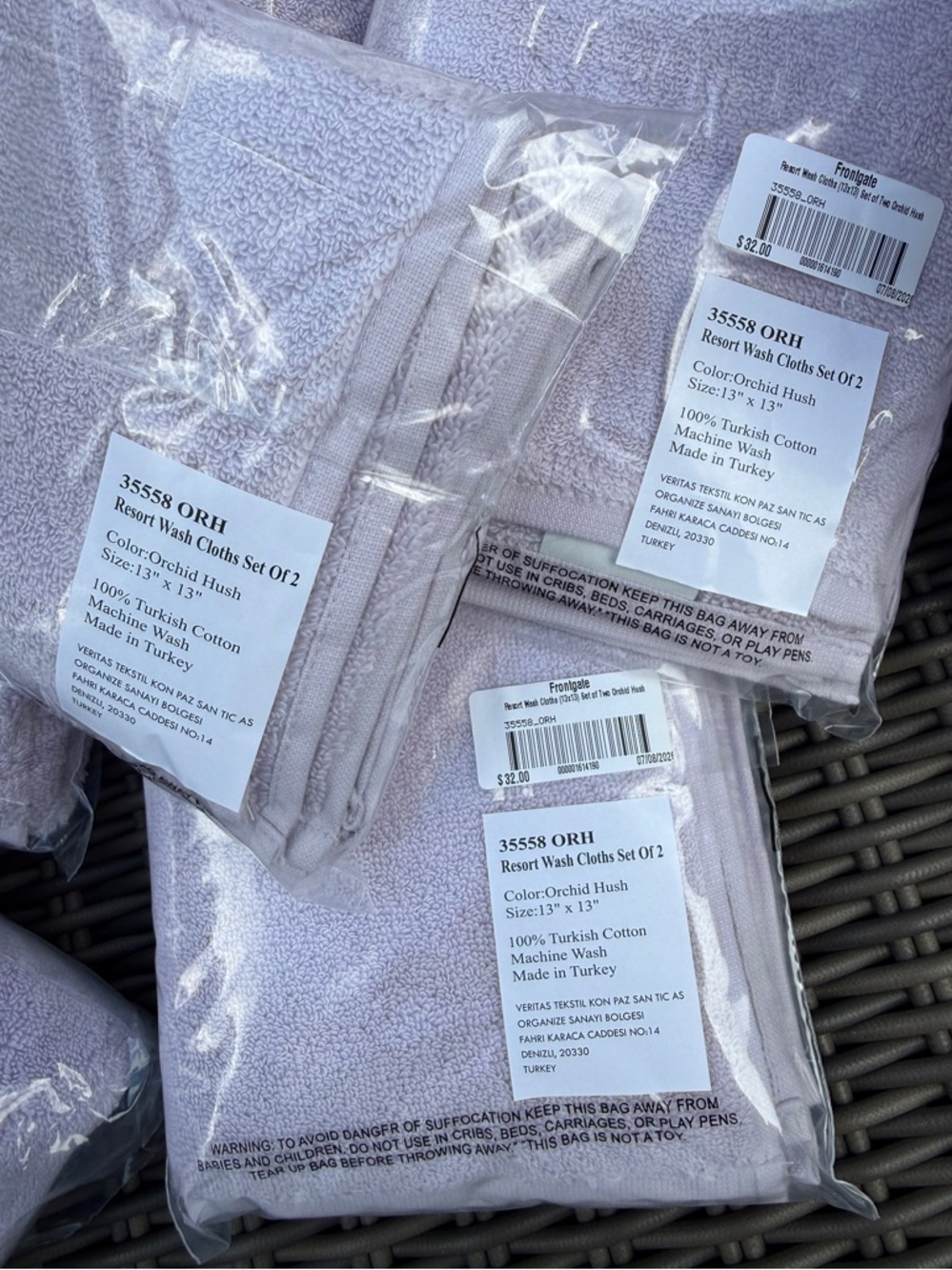Frontgate Resort Bath Towel Set - NWT - Picture 4 of 16